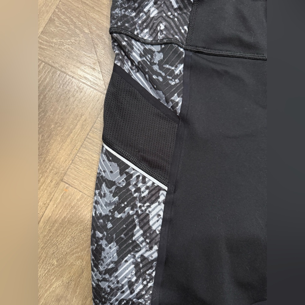 Athleta Black Crop Performance Leggings - Picture 3 of 5